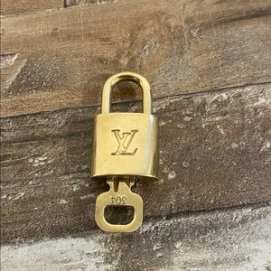 Louis Vuitton Lock with Key #304